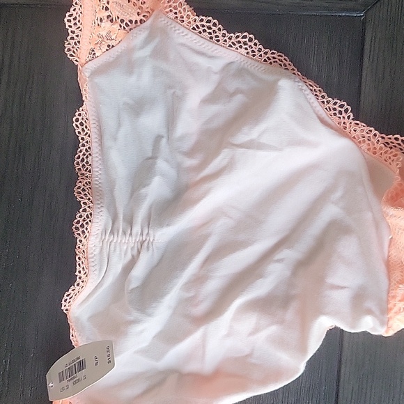 Victori Secret Lace Trim Peach Panty - Picture 4 of 5